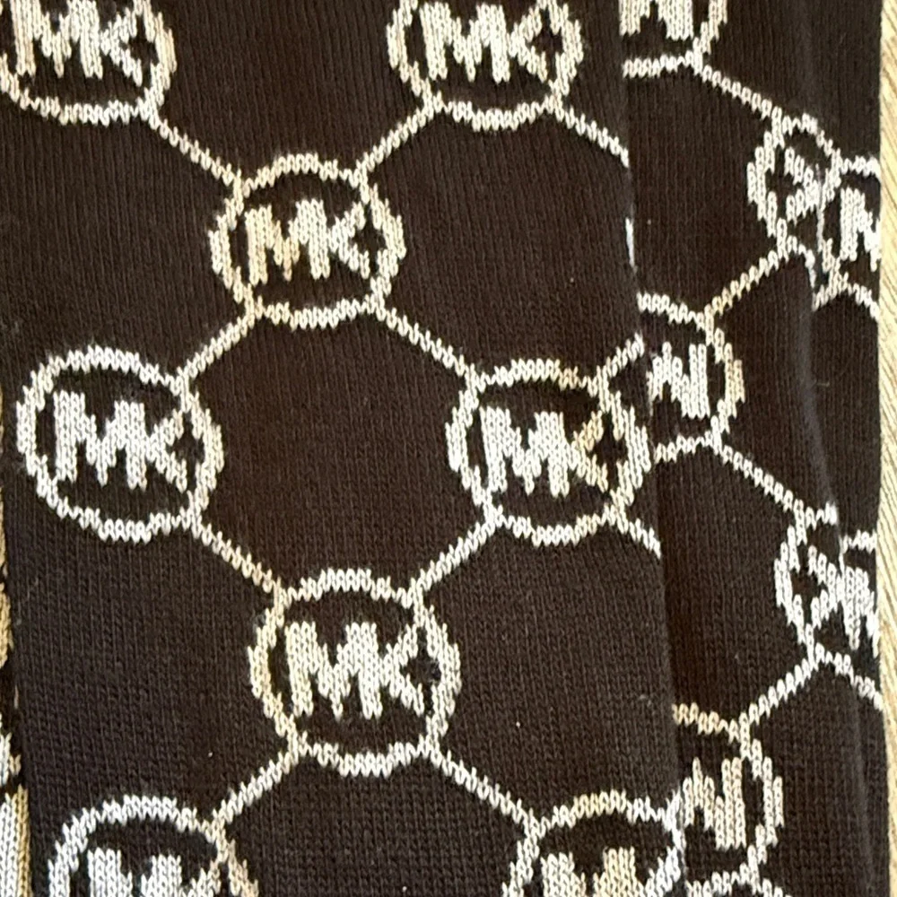 Michael Kors chic scarf
